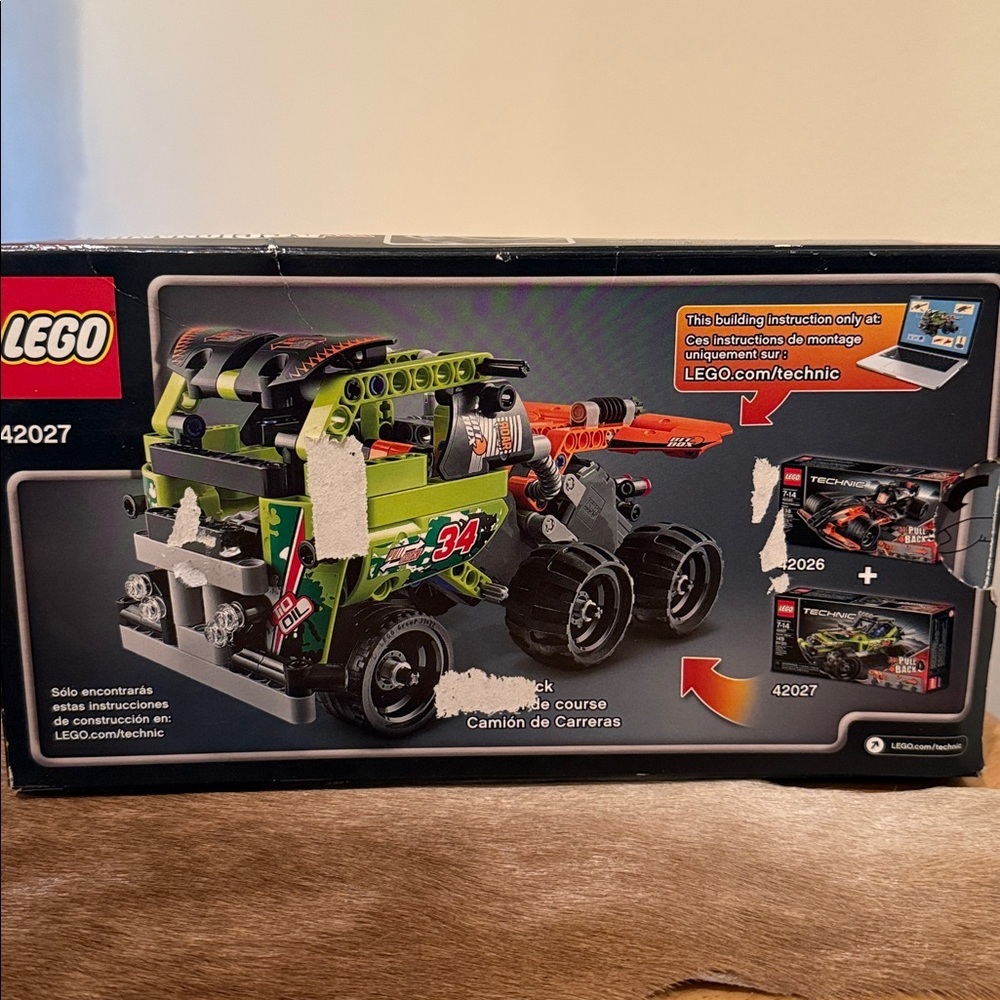 Lego Technic Desert Racer - Picture 2 of 3